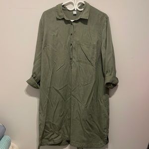 Old Navy Green long sleeve dress. XL MIDI length (sz 8-10)
